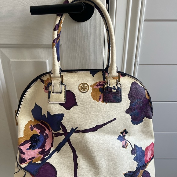 Tory Burch Robinson Alpine Snow Floral
Dome Satchel Bag - Picture 9 of 14